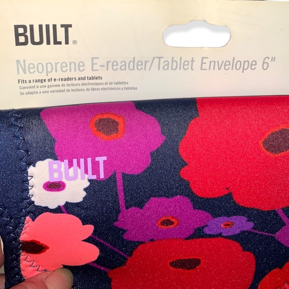 BUILT Neoprene E-Reader 6” Tablet Case - Picture 6 of 10